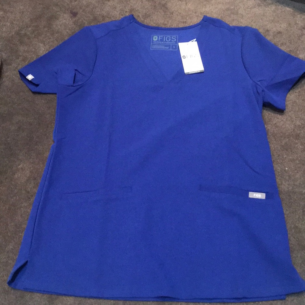 Figs Casma 3 pocket top